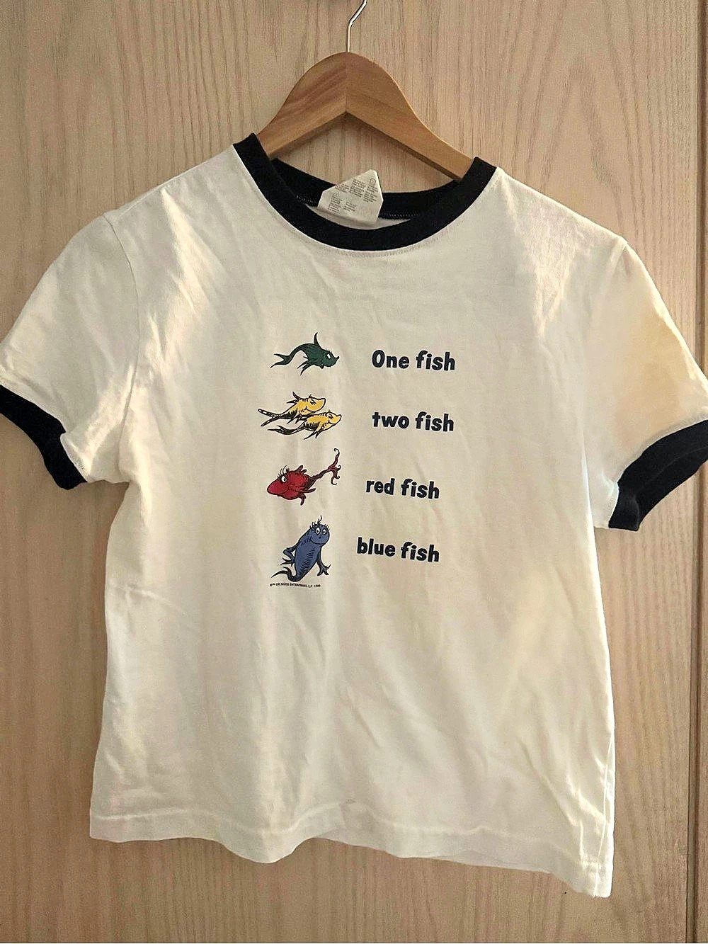 Dr. Seuss One Fish Two Fish Red Fish Blue Fish Graphic Tee Juniors Large - Vinta